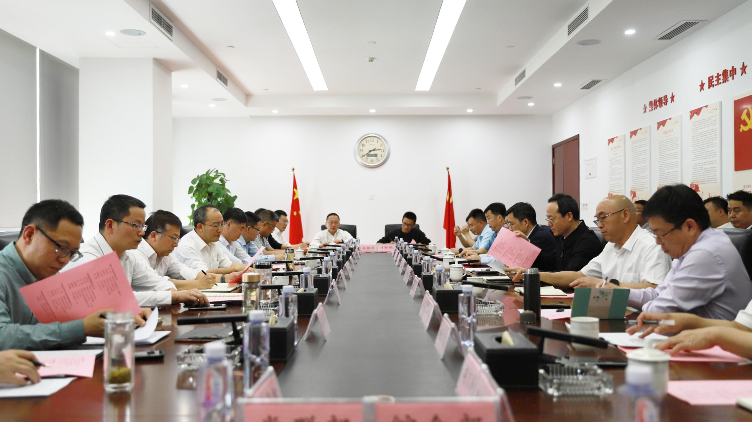 钟俊出席成渝中线四川段站后工程建设启动会